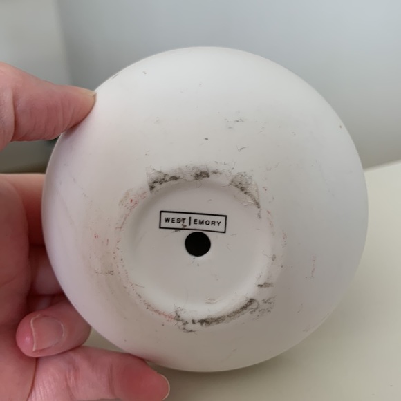 West Emory Ring Holder - Picture 3 of 3